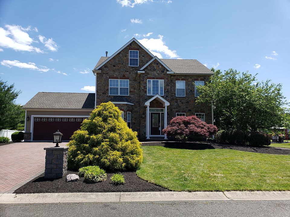 2nd image of 50 Walter Dr