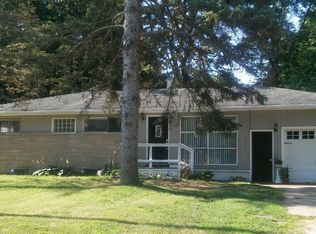 232 Elmside Rd, Benton Harbor, MI 49022