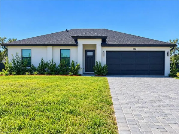 2624 Diplomat PKWY W, CAPE CORAL, FL 33993