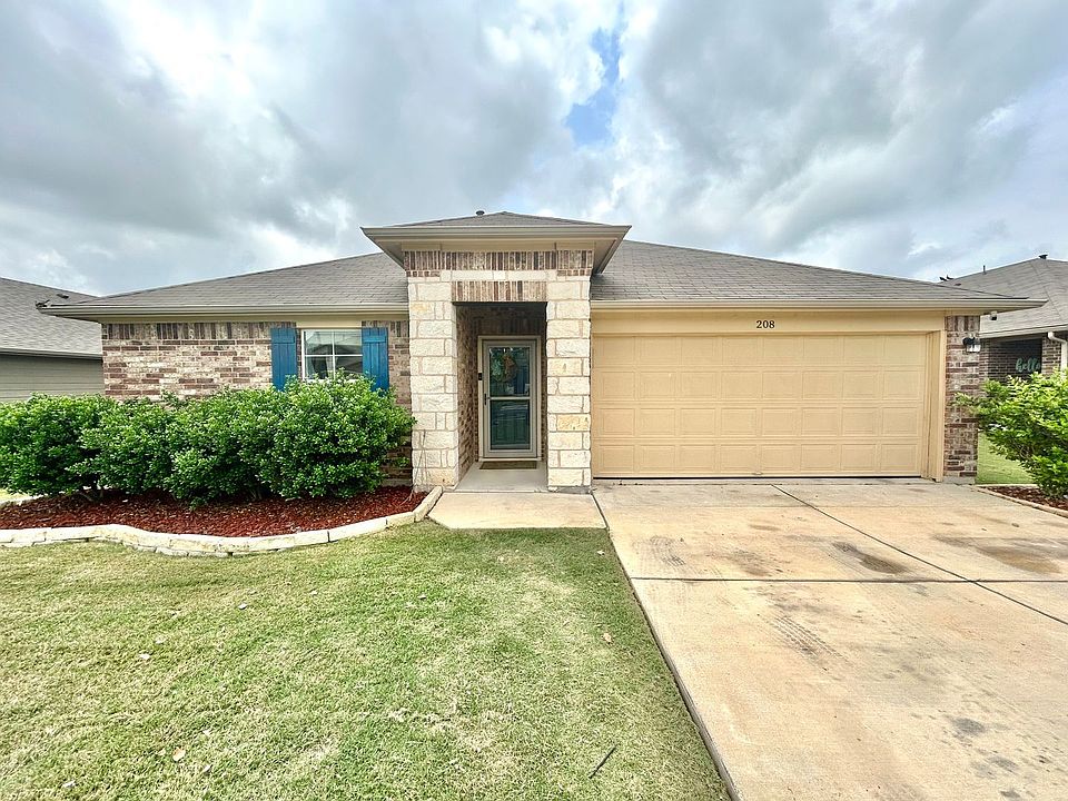 1st image of 208 Camellia Dr