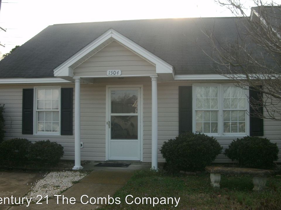 1st image of 1504 Surrey Ct