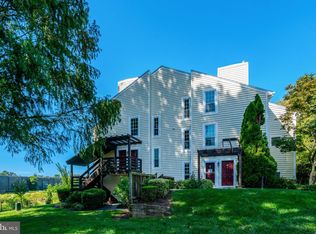 10107 Oakton Terrace Rd, Oakton, VA 22124