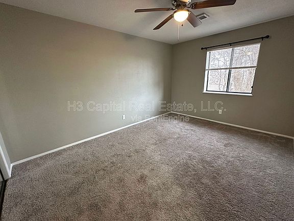 4th image of 403A Woodhenge Dr #403A