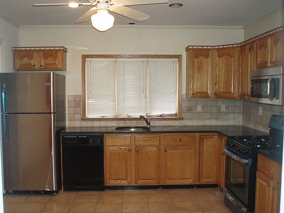 4th image of 86 Rockaway Pkwy