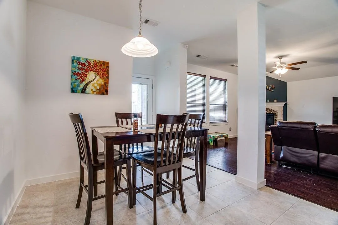 3 bed, 1849 sqft, $2,250 — Photo 4