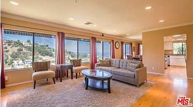 4th image of 3857 Oakfield Dr
