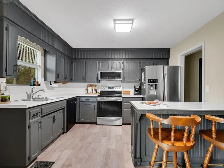 134 Valleyview Dr — Photo 24