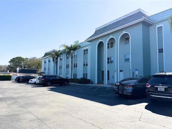 701 Poinsettia Rd APT 340, Belleair, FL 33756