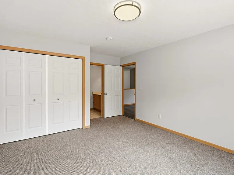 547 Moore Rd #5 — Photo 20