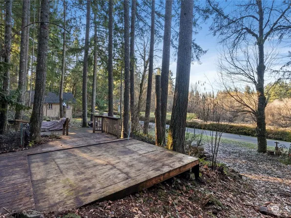 17922 Clear Lake Boulevard SE, Yelm, WA 98597
