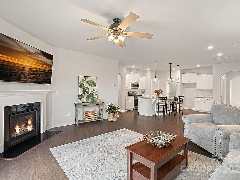 4041 Whipcord Dr — Photo 28