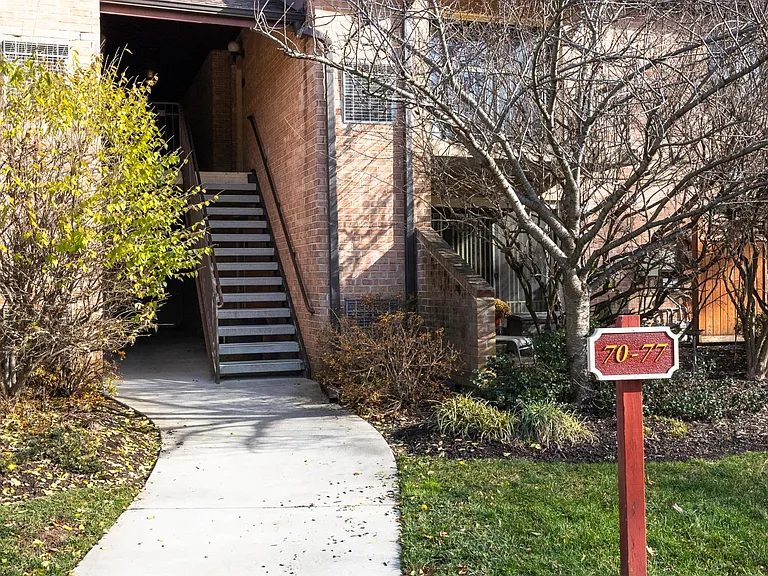 74 Le Forge Ct — Photo 26