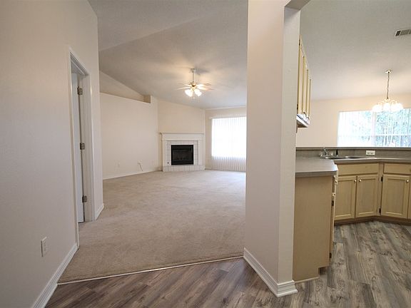 3rd image of 3107 Windjammer Ct
