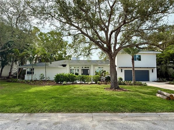 1359 Harbor Dr