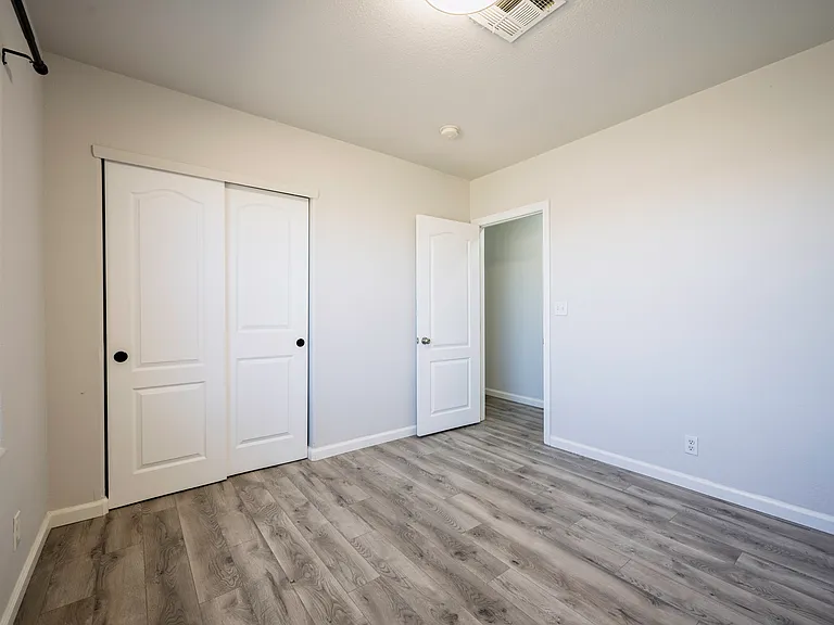 343 Tungsten Street Studio - For RENT - BEDROOM