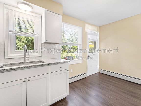 4th image of 51611 Mound Rd #A