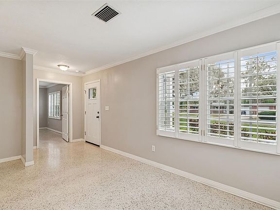 3rd image of 308 BRENTWOOD DRIVE