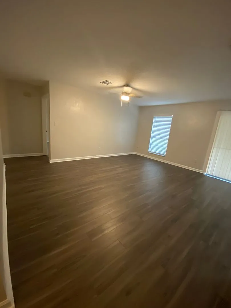Sprawling home in NW Tallahassee — Photo 3