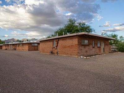 313 E Roger Rd, Tucson, AZ, 85705