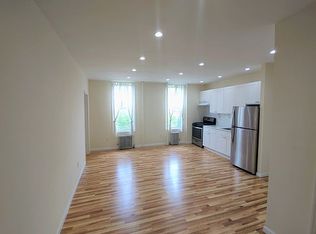 566 Leonard St APT 3R, Brooklyn, NY 11222