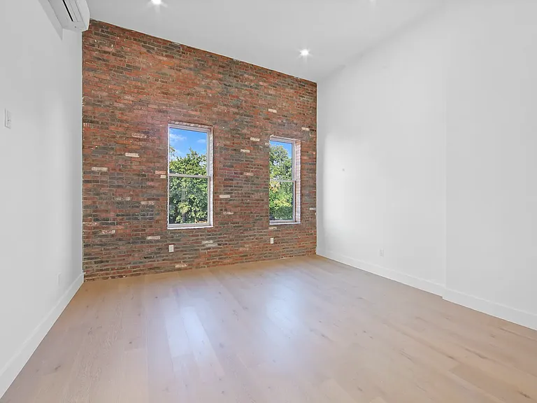 242 Knickerbocker Ave #3R — Photo 3