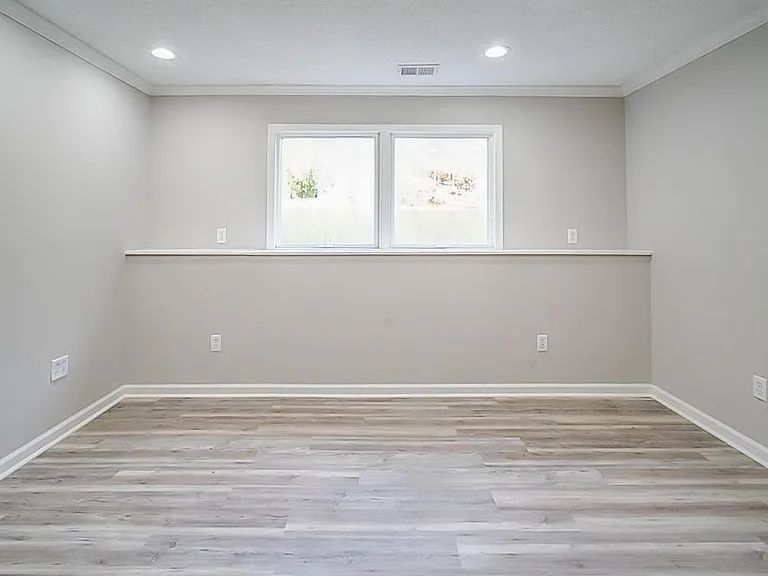 5424 Egan Dr — Photo 7