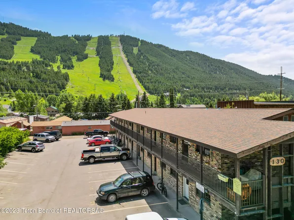 130 E Kelly Ave APT 16, Jackson, WY 83001