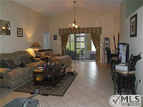 2nd image of 260 SW Lake Forest Way
