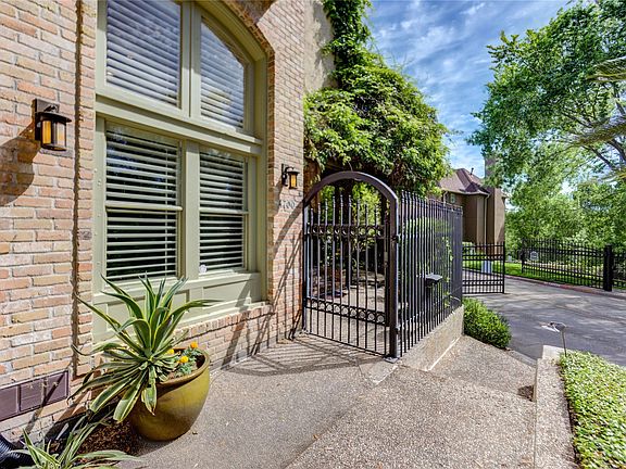 2nd image of 4700 Post Oak Timber Dr