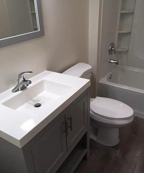 228 Adrain St — Photo 12