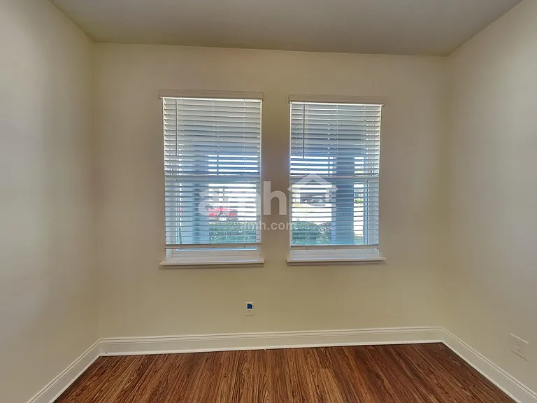 2458 Ixora Ct — Photo 20