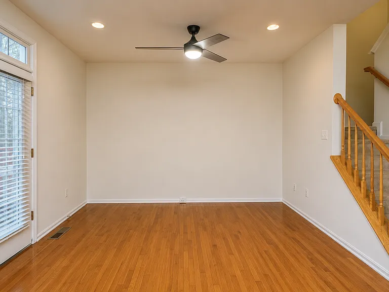 21755 Flora Springs Ter — Photo 5