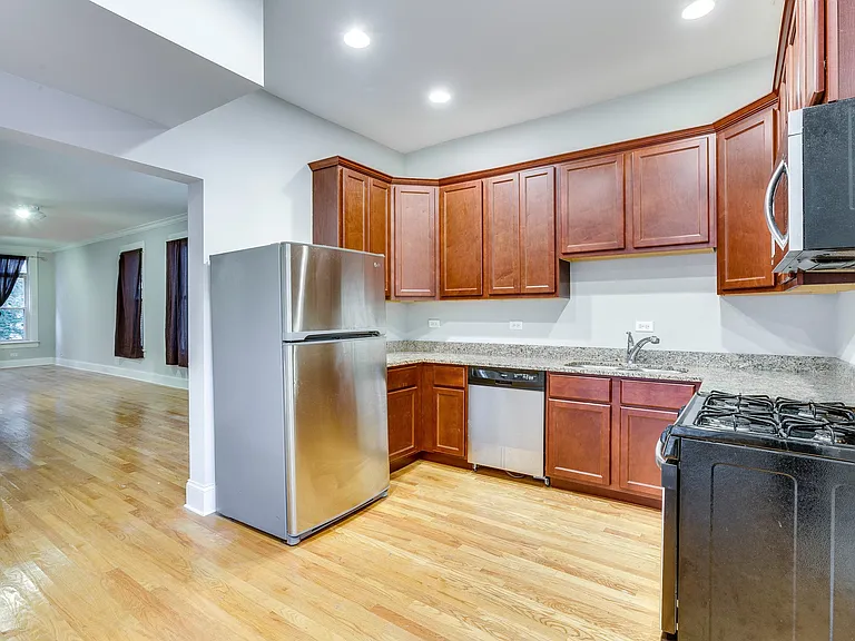 2041 W Rice St #1 — Photo 7