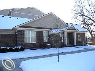 1st image of 1365 Hillcrest Dr #1