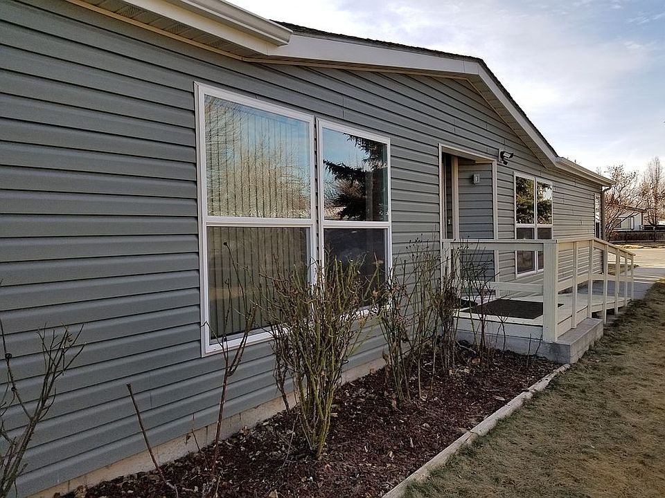 2nd image of 205 Villa Cir