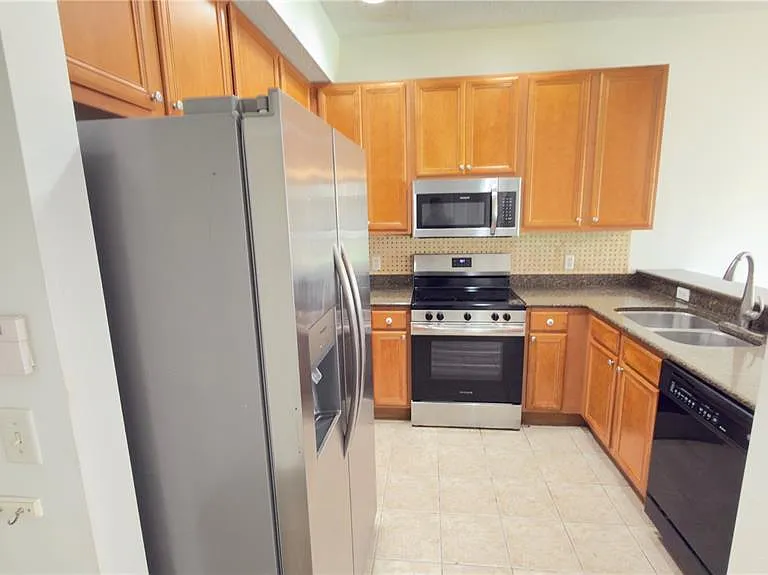 20404 Harvest Oak Ct — Photo 6