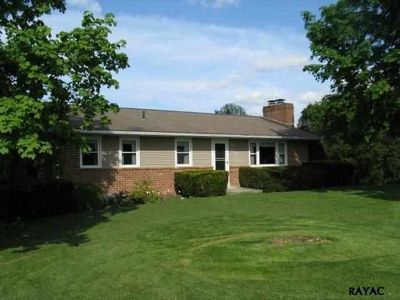 3964 Skyview Dr, Glenville, PA, 17329
