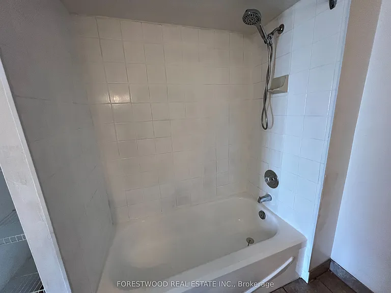 35 Trailwood Dr #711 — Photo 22