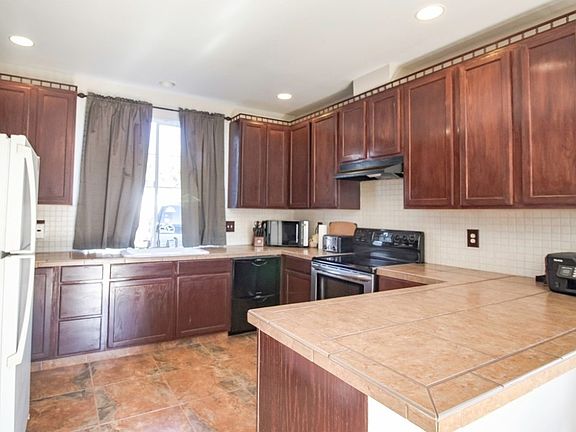 4th image of 11326 3rd Avenue Ct E