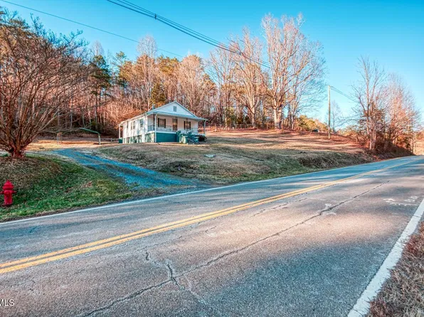 1437 Pressmens Home Rd, Rogersville, TN 37857
