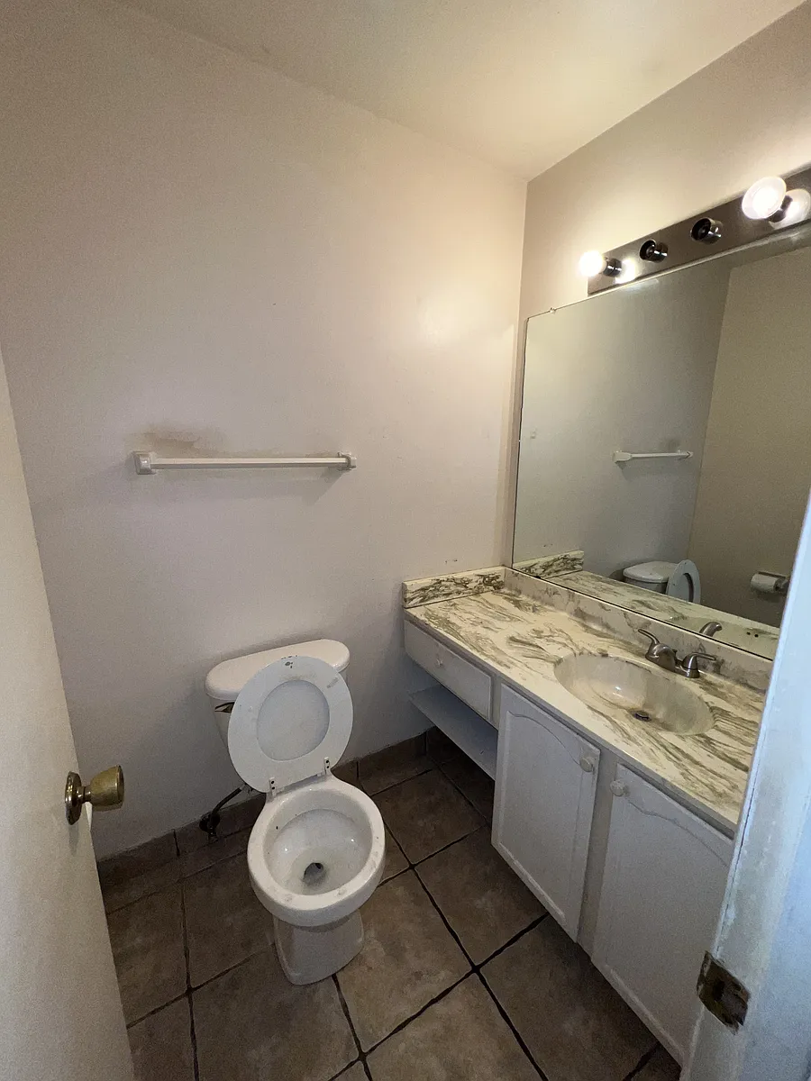 Building Photo - 7632 W Leon Ter #C