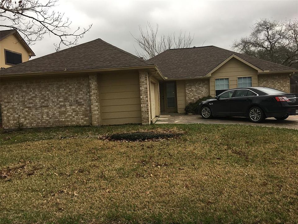 1st image of 211 Kings Ct