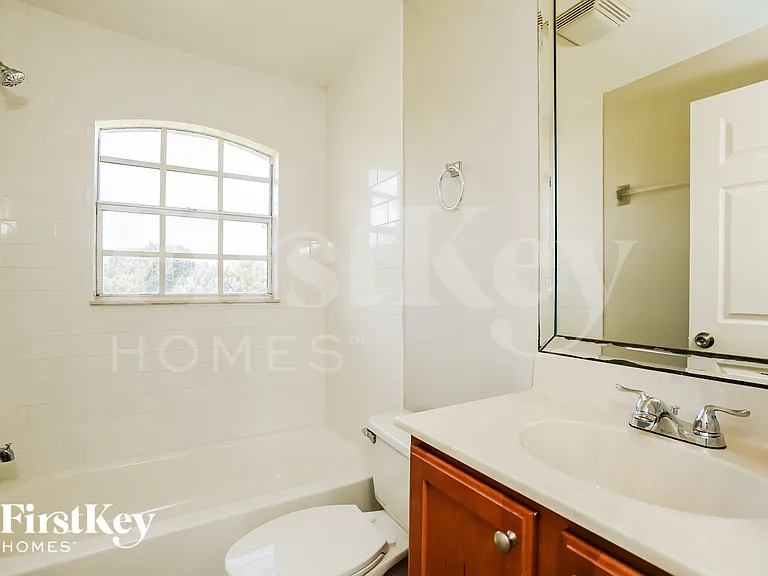 6136 Hellman Ave — Photo 13