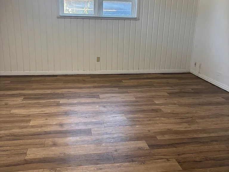 856 N 300 W — Photo 14