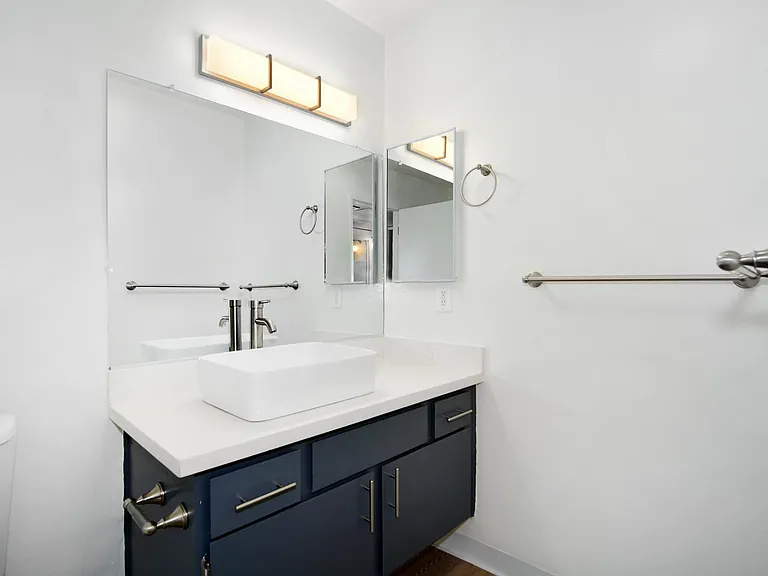 Olive Tree Apartments — Photo 12