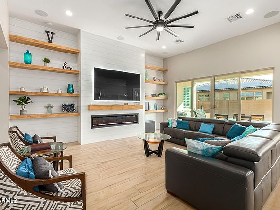 5th image of 22777 N 92ND Avenue