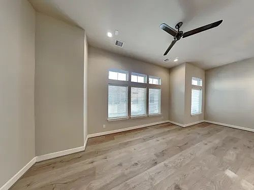 3rd image of 6375 Paddington Bend Dr #2