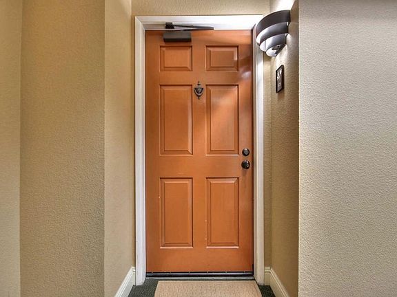 First floor, end unit