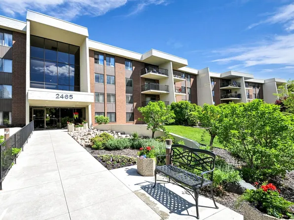 2465 Londin Ln E APT 106, Maplewood, MN 55119