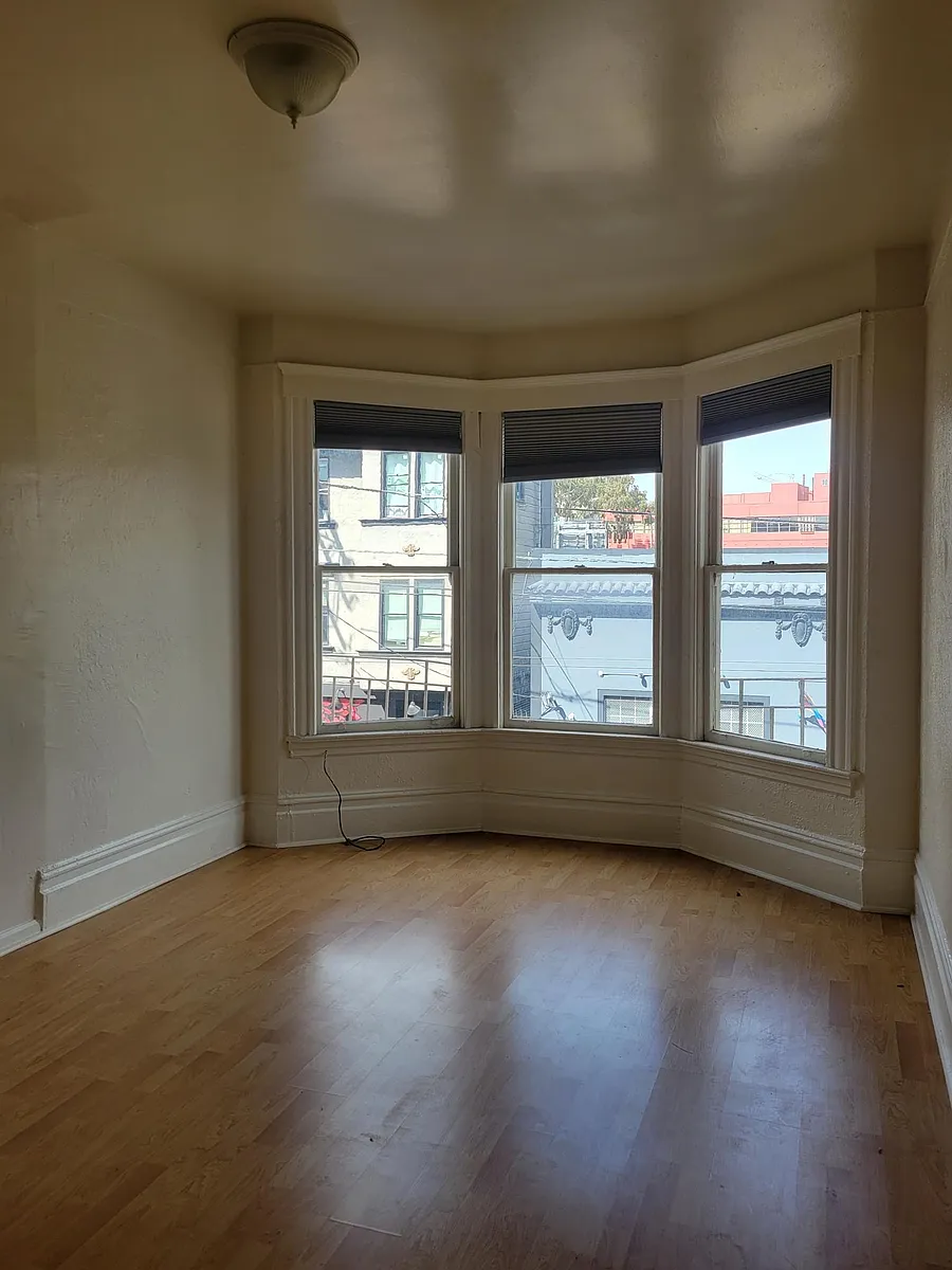 Building Photo - 281 14th St